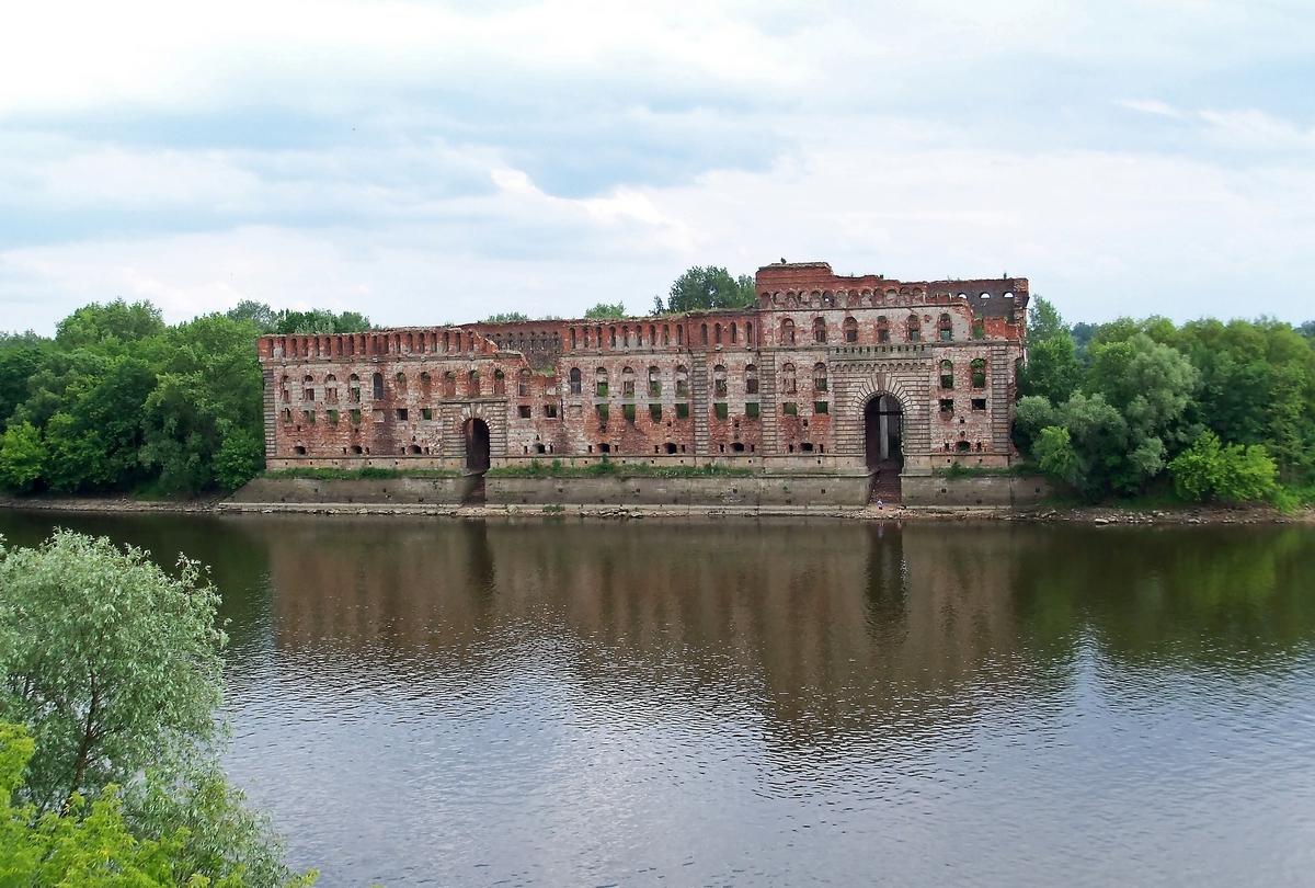 Spichlerz nad Narwią